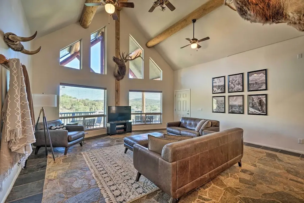 Mtn-view Gem w/ Fire Pit & Deck in Payson