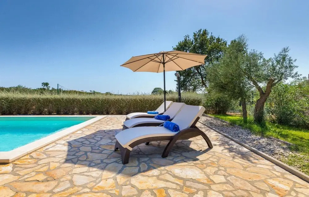 Stunning Apartment in Pula With 3 Bedrooms, Wifi and Outdoor Swimming Pool