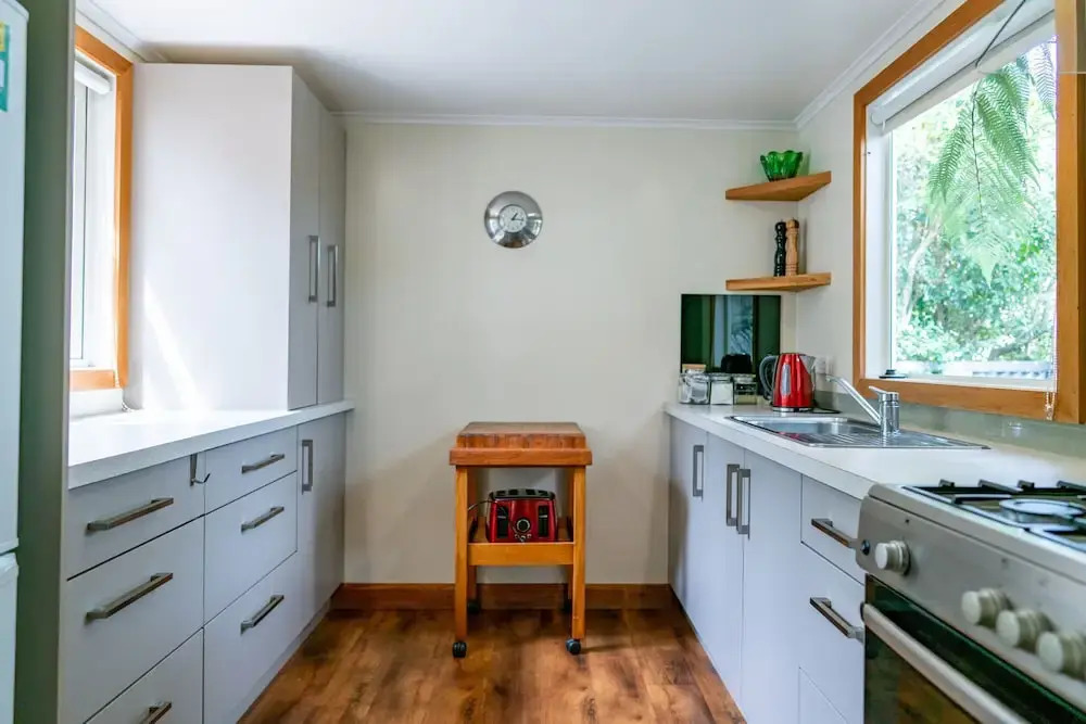Spacious Bungalow Rental in Palmerston North - Ideal for Groups