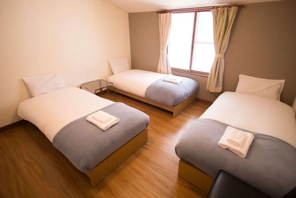 Annupuri Mountain View Lodge