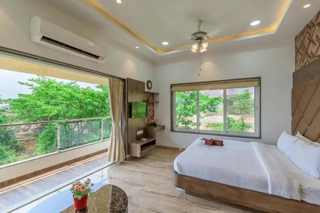 SaffronStays Juniper, Lonavala - Pet-friendly villa with pool, lawn, gym & games