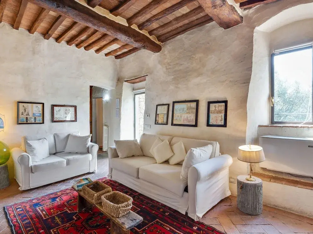 Deluxe Apartment in Montefiridolfi with Swimming Pool