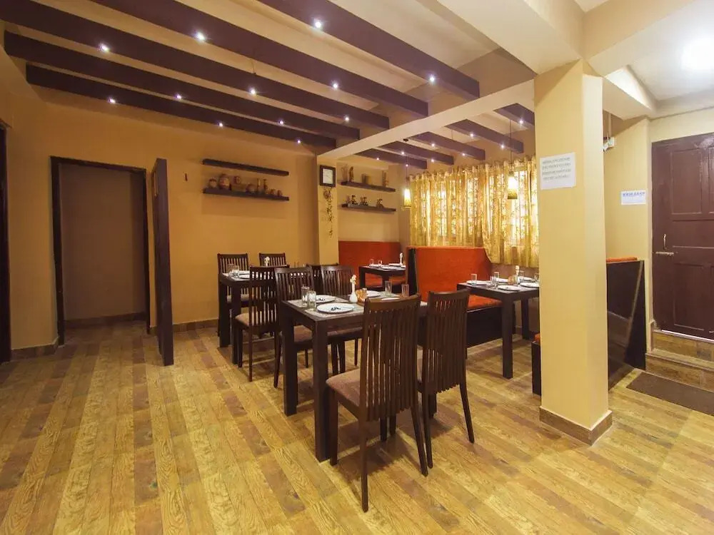 Hotel Red Panda by OYO Rooms