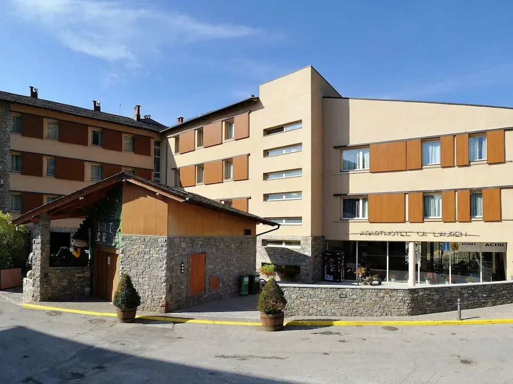 Nice Apartment With Microwave in the Middle of the Pyrenees