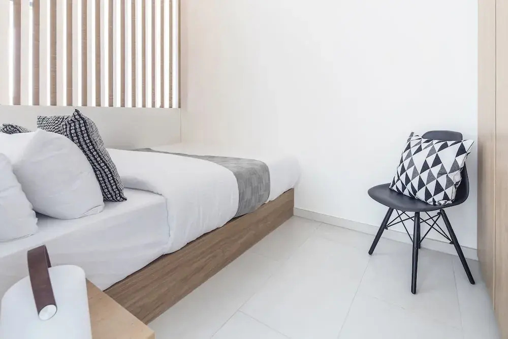 Modern & Adorable Studio w/ Spectacular Burj Khalifa Views!