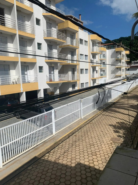 Casa Agradável há 80 metros praia toninhas