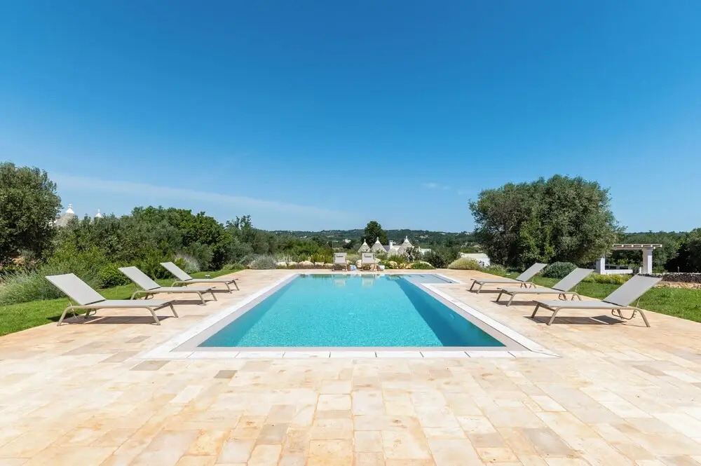 Trullo Pietra Rossa with Pool by Wonderful Italy