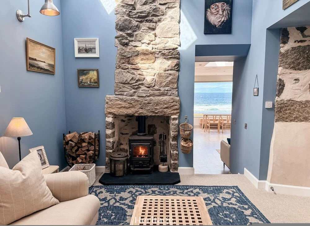 Writer s Retreat - Peaceful Cosy Seafront Retreat for Two