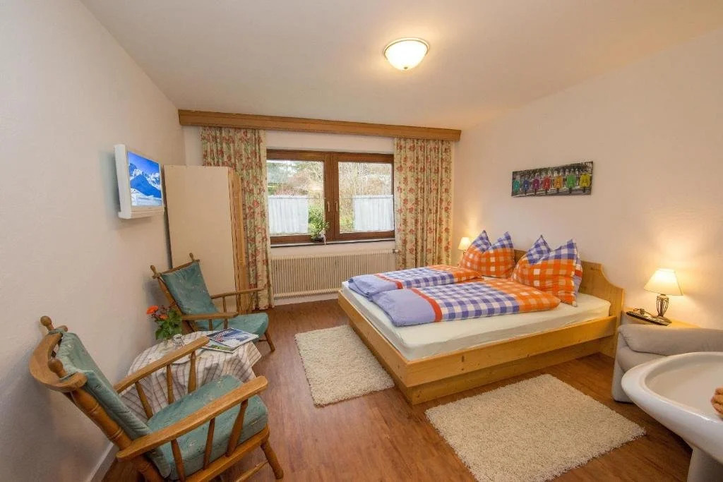 Hölzl Bed & Breakfast
