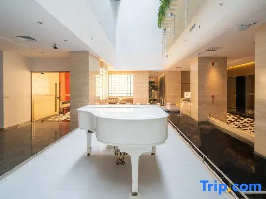News Rezen Hotel