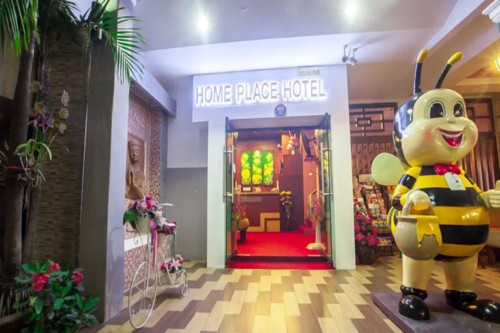 Home Place Hotel