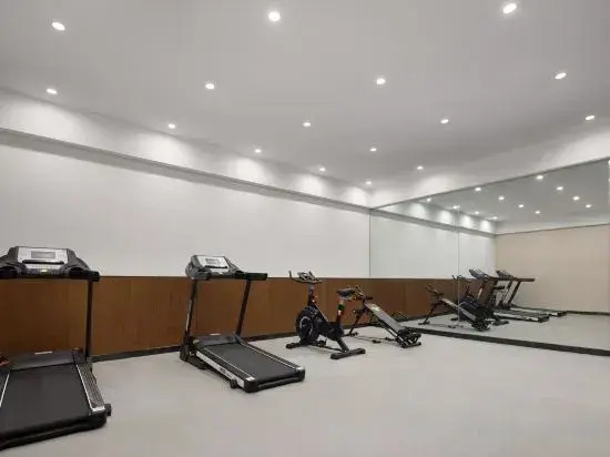 Qingchen Cinema Hotel (Changde Pedestrian Street)