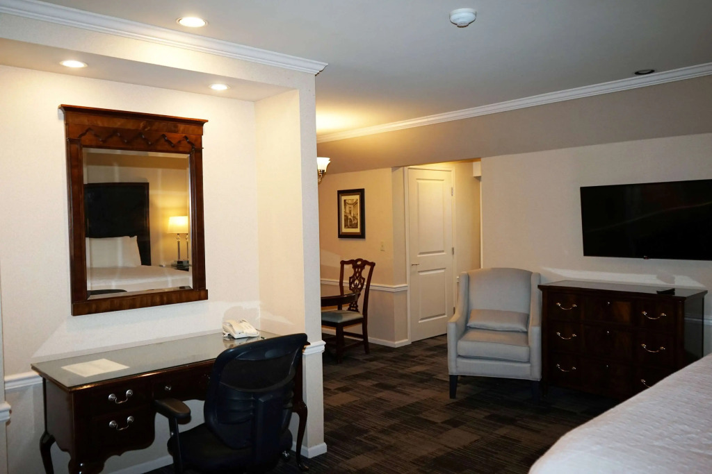 Wingate by Wyndham Bellingham Heritage Inn