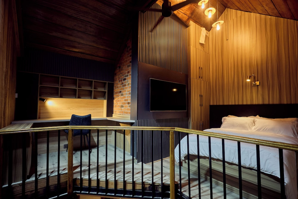 Premier Cabins