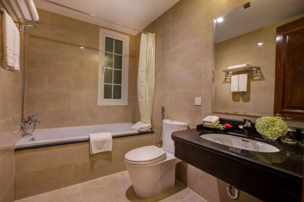 Sunline Central Hotel