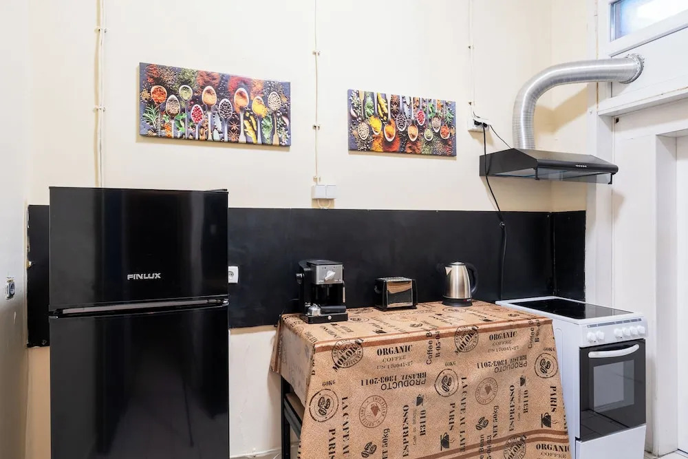 The Green Bar House