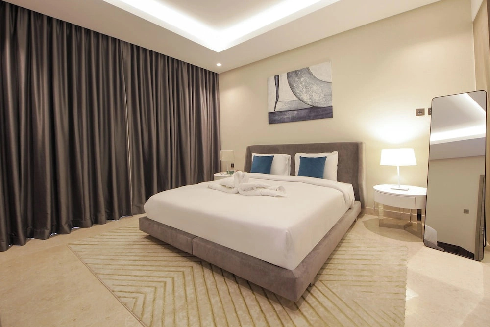 Luxury 1BR at Sterling East Burj Views