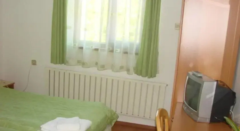 Kalistrina House