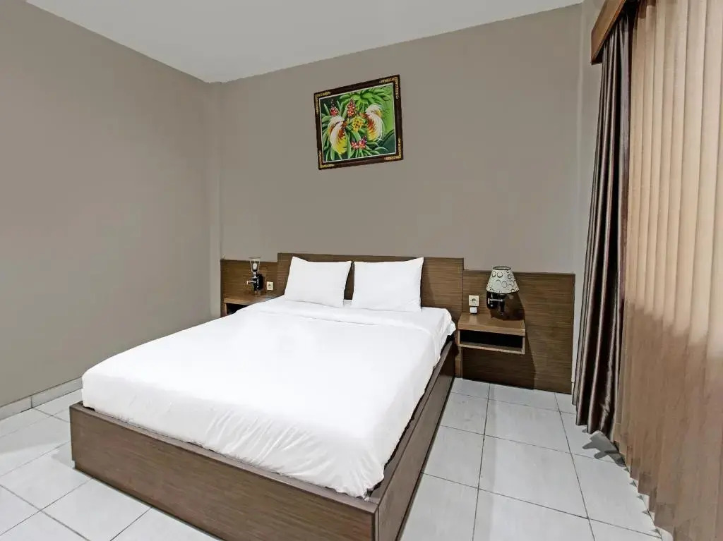 OYO 91696 Kimara Homestay & Resto