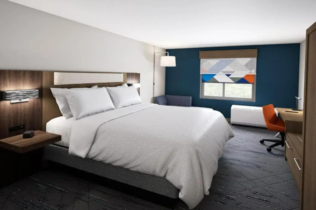 Holiday Inn Express & Suites Ormond Beach - North Daytona by IHG