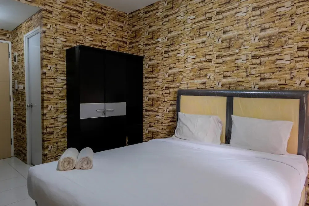 Best Price Studio Room Apartment at Ayodhya Residences