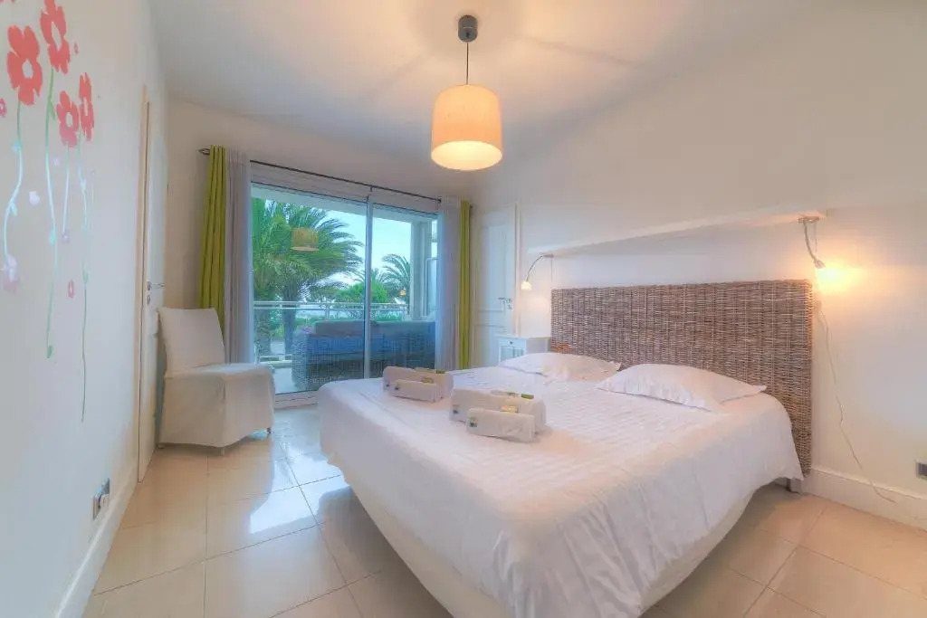 IMMOGROOM - Sea view - Terrace- Swimming-Pool - 1 min from the beach