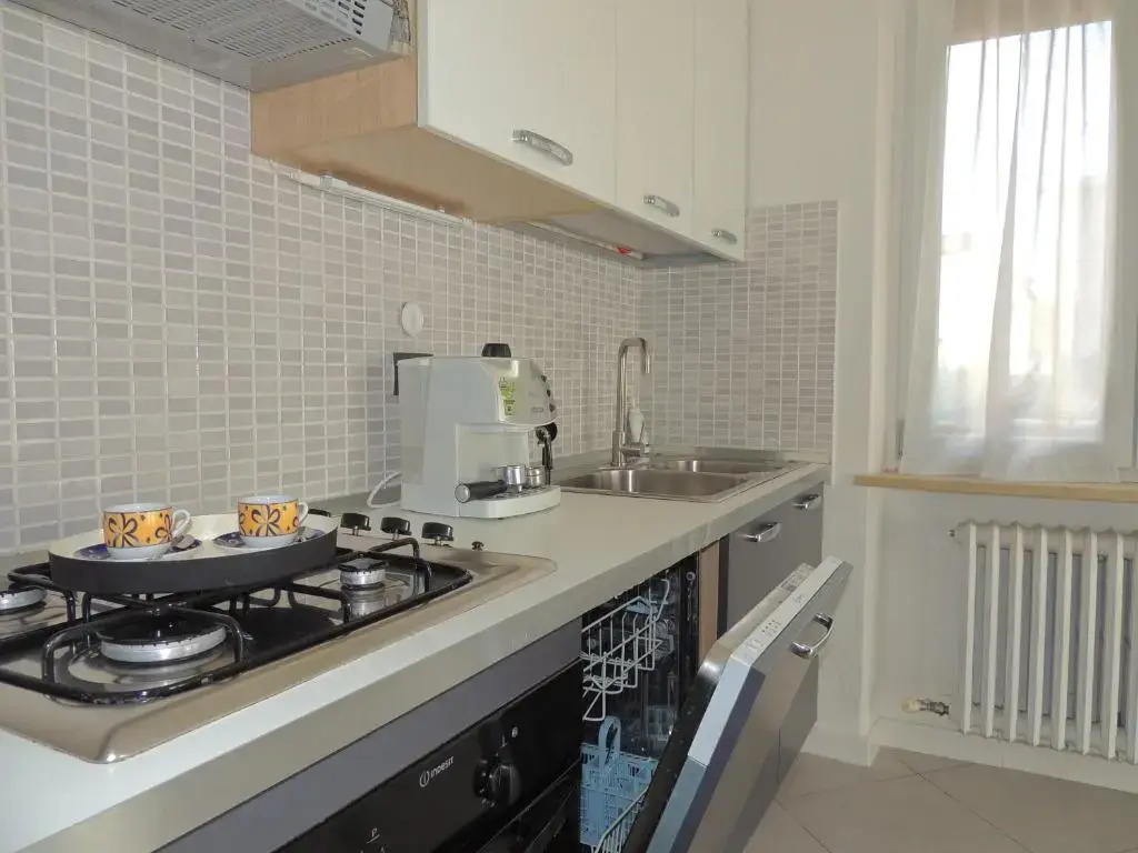 Appa49 vicino Ospedale Borgo Roma, Fiera e Univr
