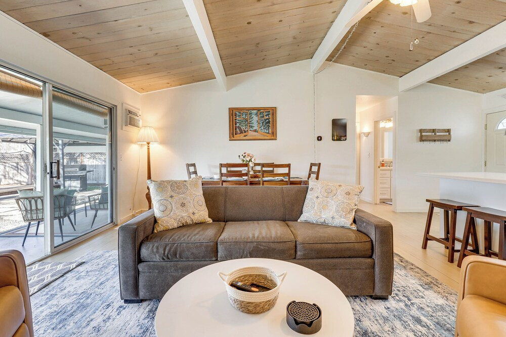 Clear Lake Gem on Canal w/ Dock: Dogs Welcome