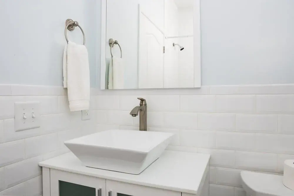 Giles Ave 6 Bedroom Gem