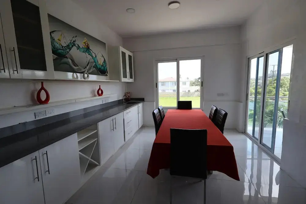 Luxury 5BD Loft in Prime Location