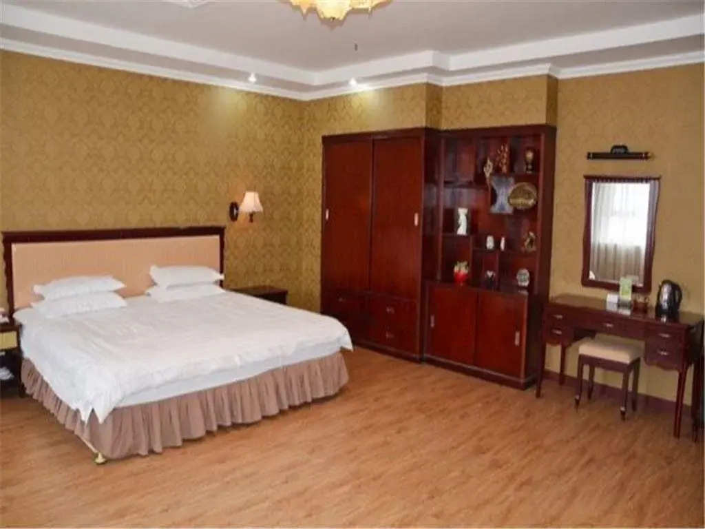 Huifeng Hotel