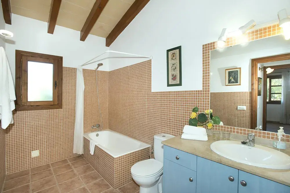 Owl Booking Villa Romeu - 10 Min Walk to the Old Town
