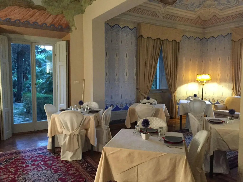 Villa Alta - Residenza depoca con piscina