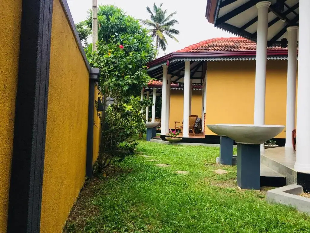 Rovenluck Eco Cabana