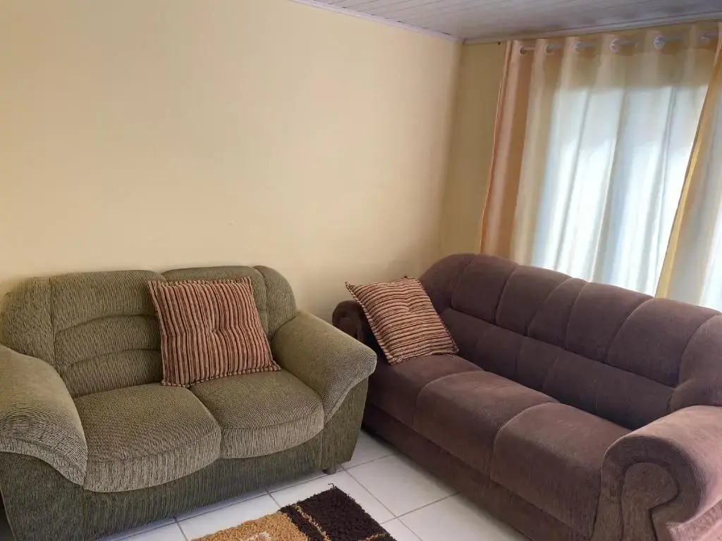 Casa a 100 metros da praia de Calheiros