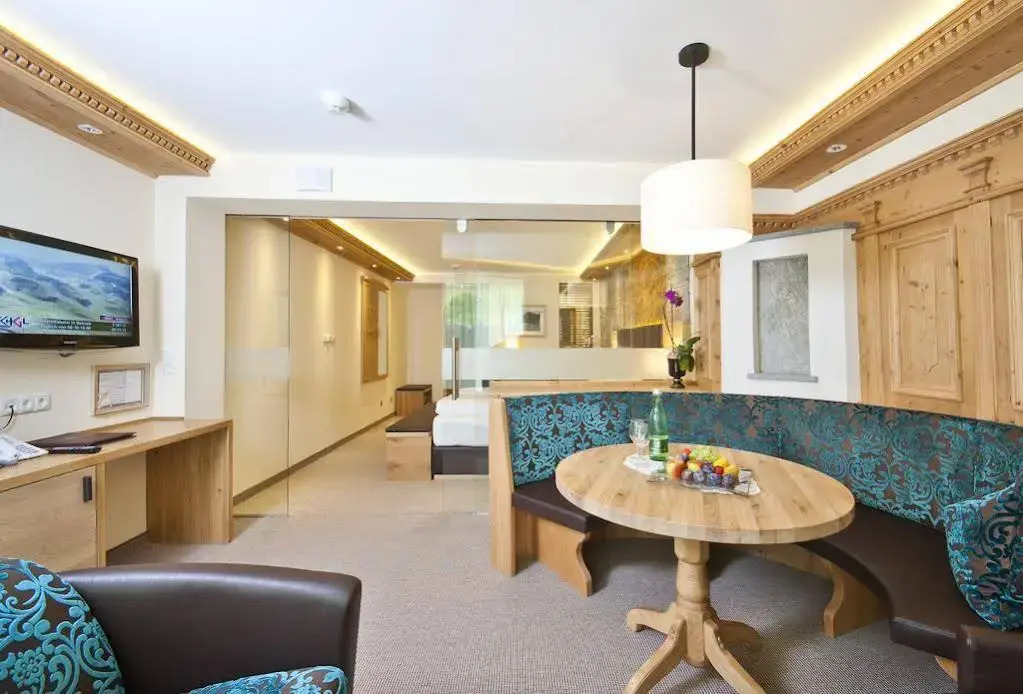 Hotel Tirol