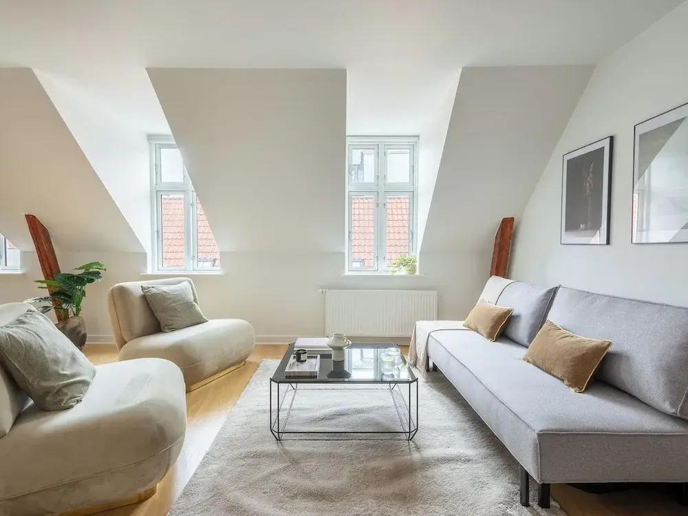 Leaves 6 - 2 Bdr Apt With Shared Roof Terrace