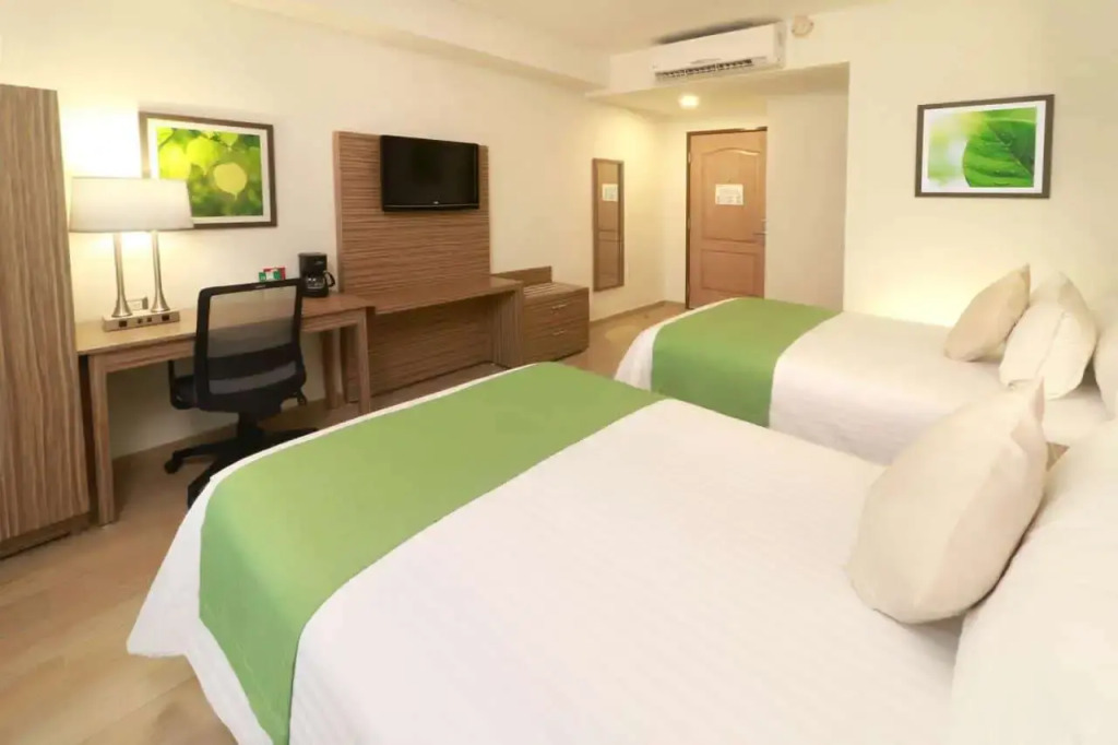 Wyndham Garden Monterrey Valle Real