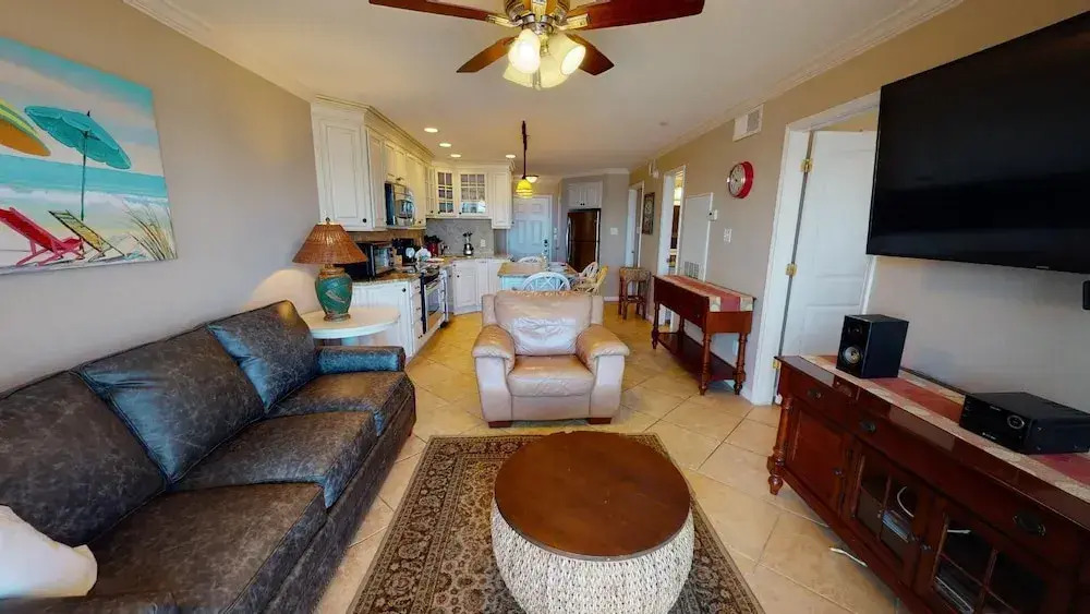 Seascape 2113 2 Bedroom Condo by RedAwning