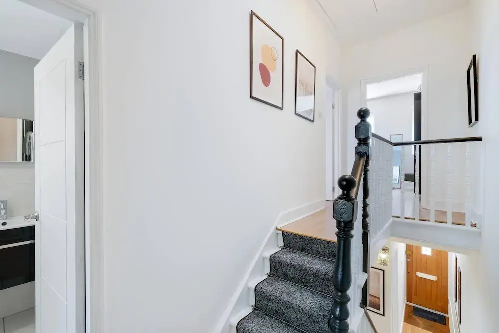 Luxury 3 Bedroom 2 Bathroom House Fulham