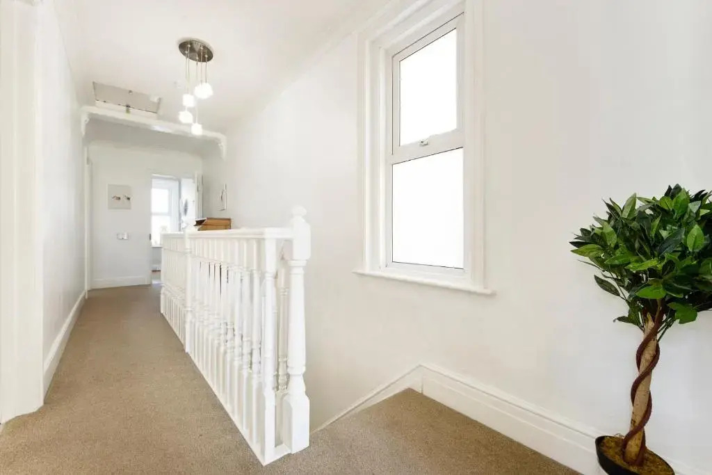 Family Friendly 3BR House w garden BBQ