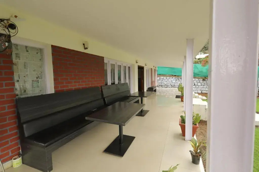NILGIRIS Inn