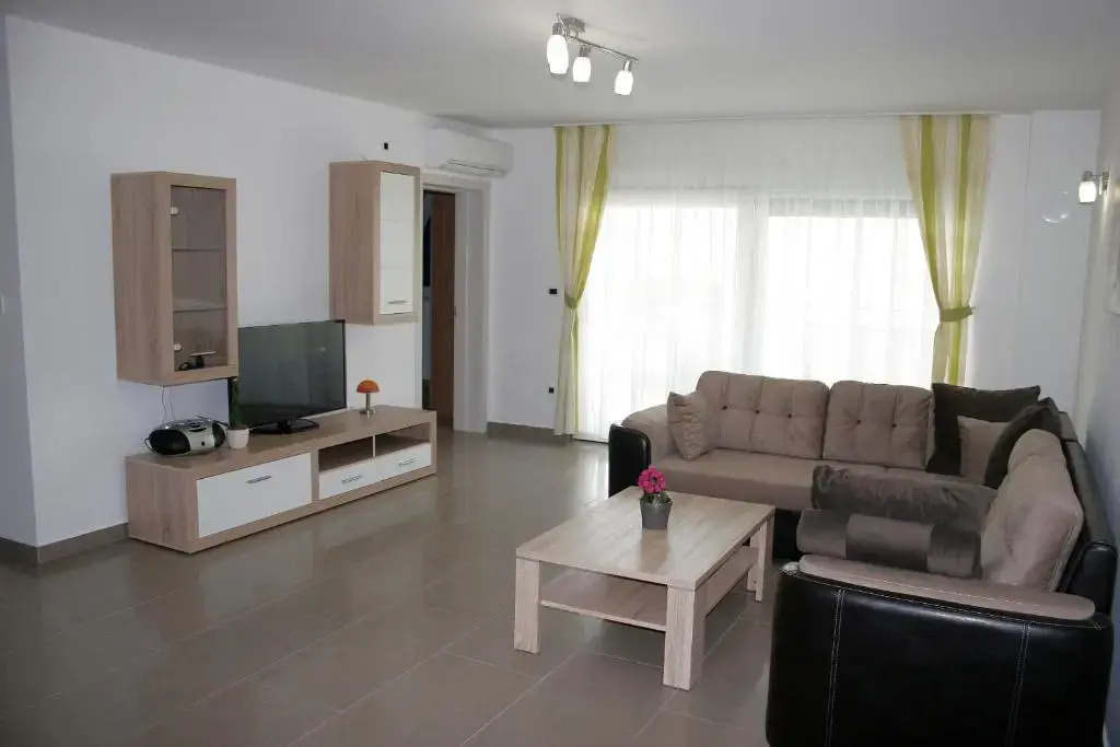 Apartments Maslina