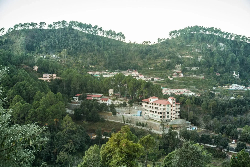 Sea Hawk Inn, Bhimtal