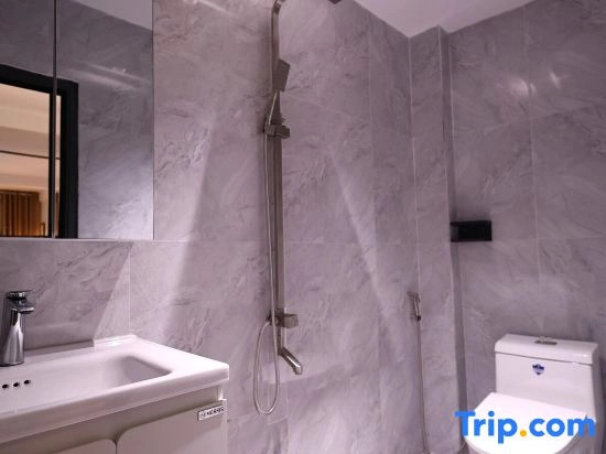 Elite Room Studio near D1 & Landmark 81 Saigon Roam Stay