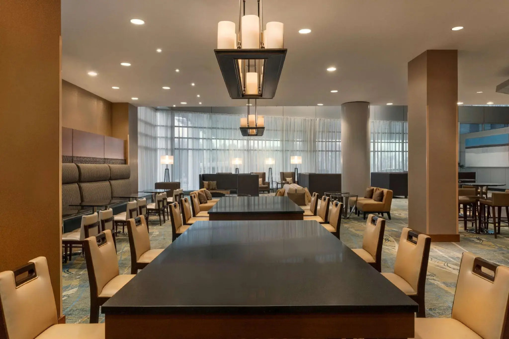 Hilton Baltimore BWI Airport
