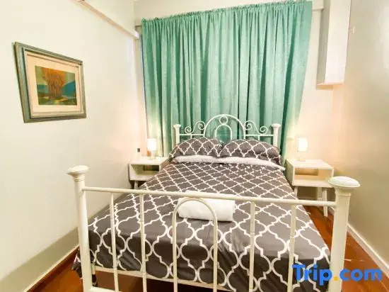 MJS on the Savannah- Spacious 2-bed Directly Across From the Savannah