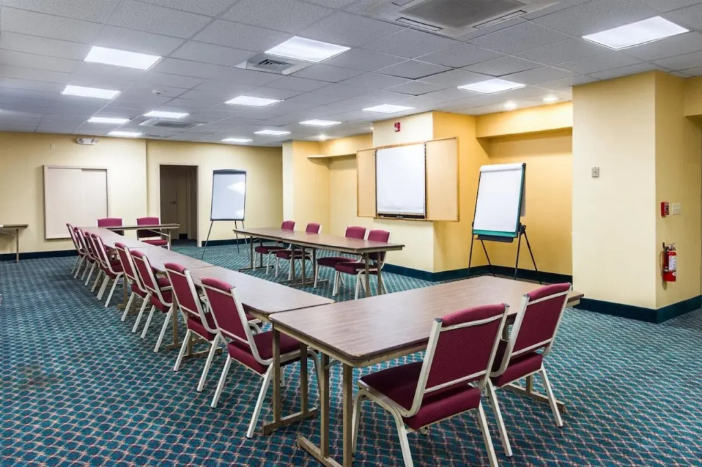 Motel 6-Groton, CT - Casinos nearby