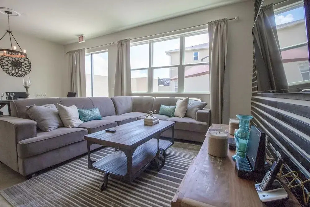 Compass Bay 3133
