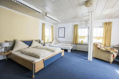 Hotel-Pension-Waldblick Garni